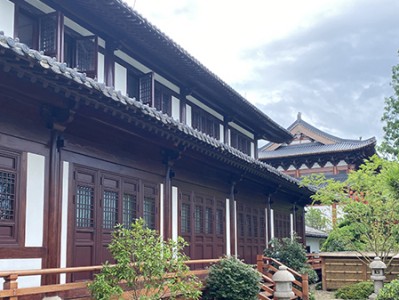 莊嚴(yán)的寺院古建筑設(shè)計，傳承千年的宗教象征與精神寄托